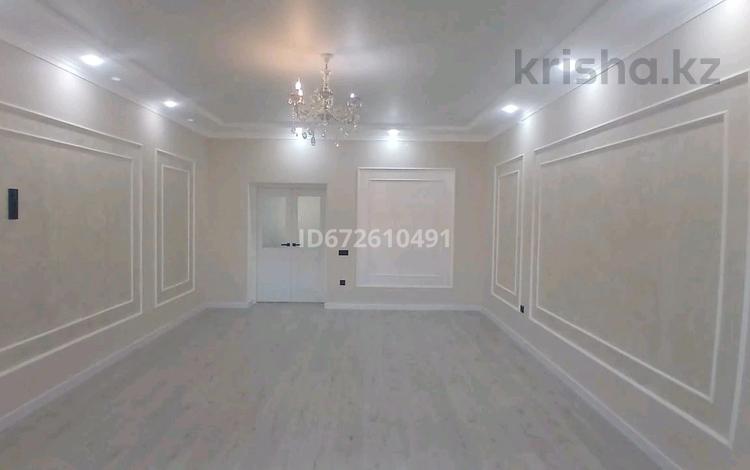 3-бөлмелі пәтер · 125 м² · 4/5 қабат, мкр. Алтын орда, Ораза Татеулы 19Б, бағасы: 46.5 млн ₸ в Актобе — фото 87