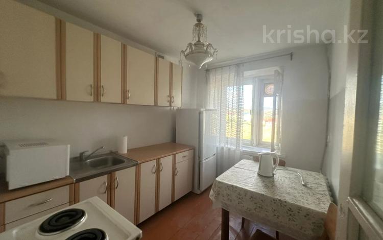 2-бөлмелі пәтер, 50 м², 5/9 қабат, 4 микрорайон 11, бағасы: 12.8 млн 〒 в Риддере — фото 3