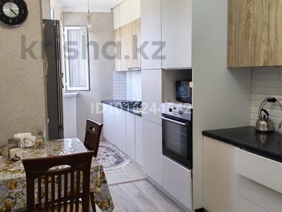 3-комнатная квартира · 72 м² · 5/5 этаж, 13-й мкр 36 за 200 000 ₸ в Актау