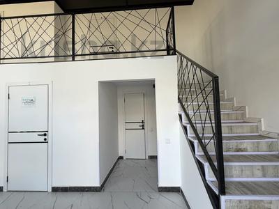Свободное назначение, магазины и бутики · 155.2 м² за 50 млн ₸ в Астане, Есильский р-н