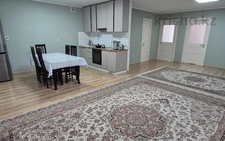 3-комнатная квартира · 83.2 м² · 10/10 этаж, мкр 12 за 25 млн ₸ в Актобе — фото 2