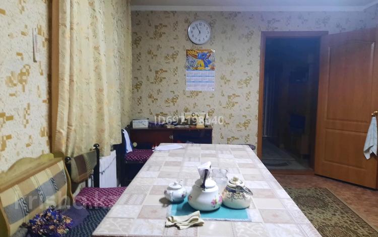 Часть дома · 3 комнаты · 80 м² · 7 сот., Токжвгытова 21/1 за 14 млн ₸ в Семее — фото 2
