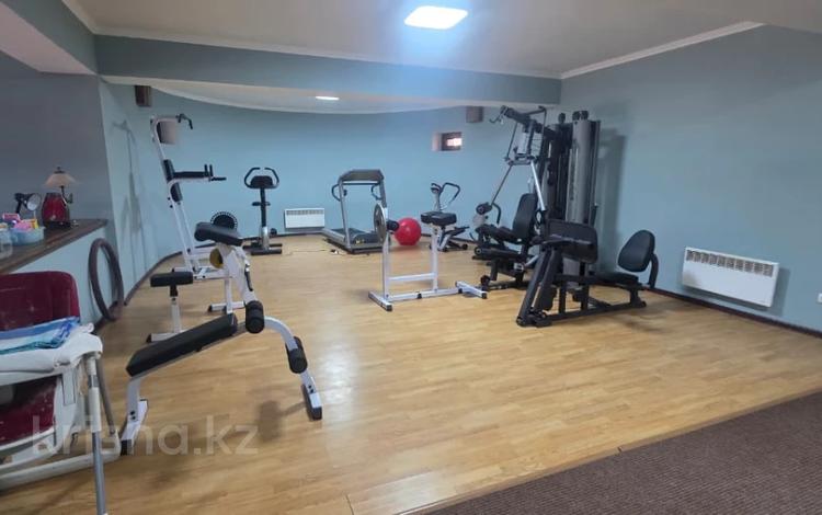 Отдельный дом · 7 комнат · 800 м² · 36 сот., мкр Ерменсай, Талапты 45 за 740 млн ₸ в Алматы, Бостандыкский р-н — фото 2