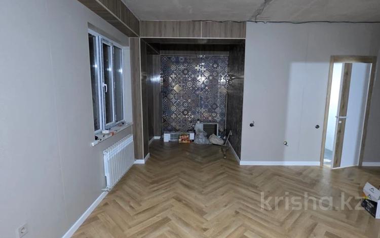 2-бөлмелі пәтер · 55.9 м² · 7/7 қабат, Микрорайон 4 61/1, бағасы: 20 млн ₸ в Конаеве — фото 2