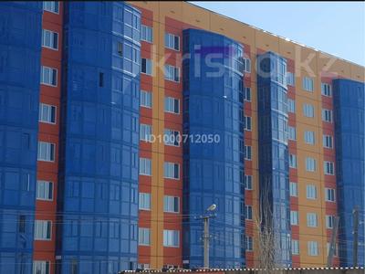 1-комнатная квартира · 42 м² · 6/9 этаж, мкр. Алмагуль, Амандосова 42/2 — Ул Султана Бейбарыс за 21 млн 〒 в Атырау