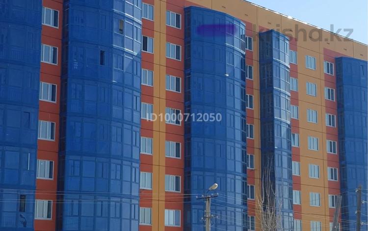 1-комнатная квартира · 42 м² · 6/9 этаж, мкр. Алмагуль, Амандосова 42/2 — Ул Султана Бейбарыс за 21 млн ₸ в Атырау — фото 11