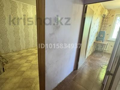 2-бөлмелі пәтер · 45 м² · 3/5 қабат, Строитель ш/а. 10, бағасы: 12 млн ₸ в Уральске, мкр Строитель