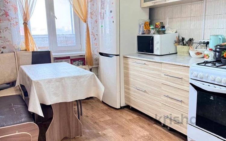 3-бөлмелі пәтер · 63 м² · 4/5 қабат, ташенова 122а, бағасы: 17.6 млн ₸ в Кокшетау — фото 2