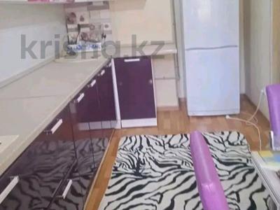 2-комнатная квартира · 62 м² · 3/9 этаж, 28-й мкр 19 — ТЦ Абди за 1 500 〒 в Актау