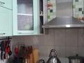 2-комнатная квартира, 45 м², 5/5 этаж помесячно, мкр Аксай-2 за 190 000 〒 в Алматы, Ауэзовский р-н — фото 3