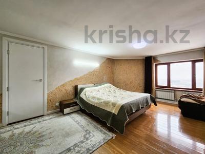 2-комнатная квартира, 80 м², 19/19 этаж, Курмангазы за 48 млн 〒 в Алматы, Алмалинский р-н