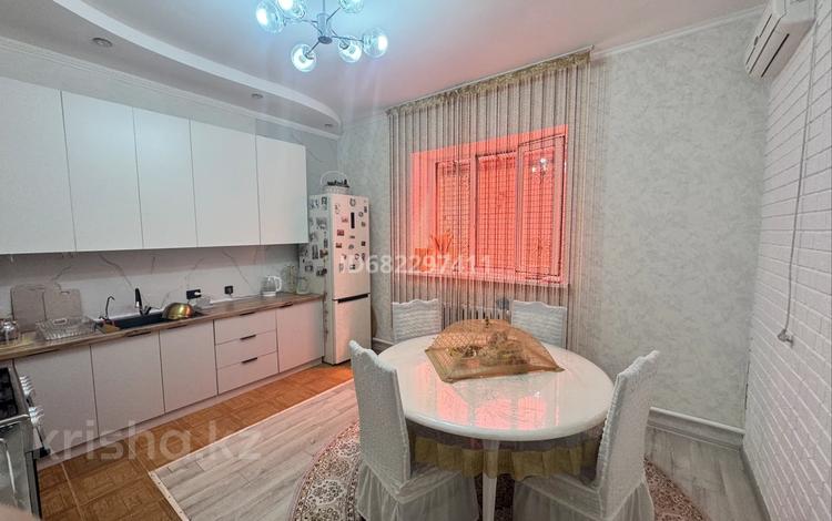Отдельный дом · 5 комнат · 150 м² · 10 сот., Мкр.Геолог — Мкр.Геолог за 37 млн ₸ в Атырау — фото 45