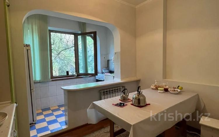 2-бөлмелі пәтер · 60 м² · 2/5 қабат, 20 линия — Сатпаева, бағасы: 39 млн ₸ в Алматы, Бостандыкский р-н — фото 8