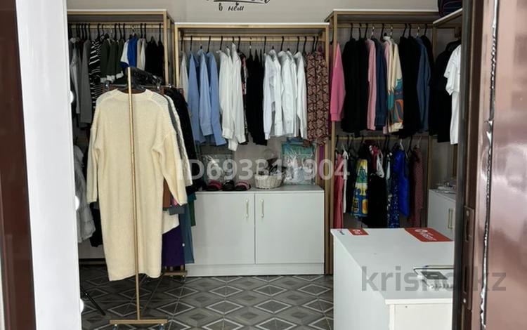 Магазины и бутики • 30 м² за 160 000 〒 в Шымкенте, Аль-Фарабийский р-н — фото 2