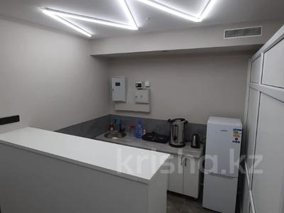 Свободное назначение, склады, салоны красоты, образование · 66.6 м² за 25 млн ₸ в Астане, Есильский р-н