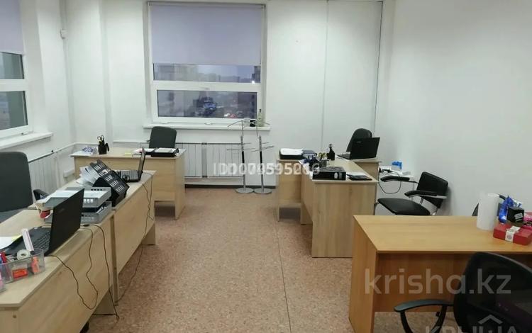 Офисы, кабинеты и рабочие места · 280 м² за 1.2 млн ₸ в Астане — фото 2