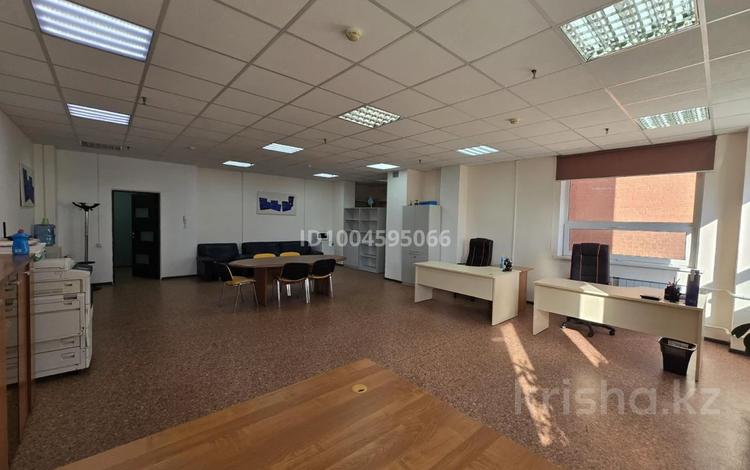 Кеңселер, кабинеттер және жұмыс орындары · 80 м², бағасы: 280 000 ₸ в Астане — фото 11