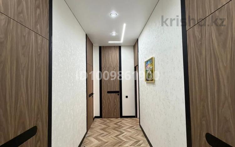 3-комнатная квартира · 114 м² · 3/3 этаж, мкр. Зачаганск пгт, Талгата Бегильдинова 18 за 45 млн ₸ в Уральске — фото 2