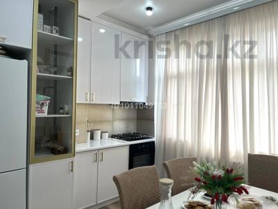 3-бөлмелі пәтер · 96 м² · 9/10 қабат, 17-ш/а. 24, бағасы: 38 млн ₸ в Актау, 17-й мкр