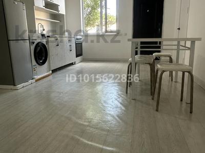 Часть дома · 3 комнаты · 70 м² · 8 сот., мкр Ынтымак-2 43А за 130 000 ₸ в Шымкенте, Абайский р-н