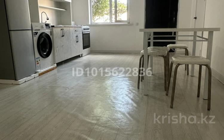 Часть дома · 3 комнаты · 70 м² · 8 сот., мкр Ынтымак-2 43А за 130 000 ₸ в Шымкенте, Абайский р-н — фото 2