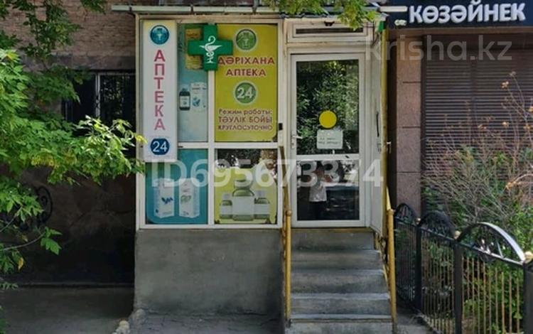 1-комнатная квартира · 54 м² · 1/4 этаж, Байзак Батыра 203 — Желтоксан Байзак Батыра за 12 млн ₸ в Таразе — фото 2