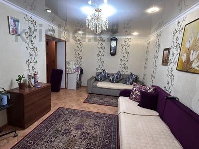 1-комнатная квартира · 45 м² · 3/5 этаж, Есенберлина 8/2 за 18.7 млн 〒 в Усть-Каменогорске