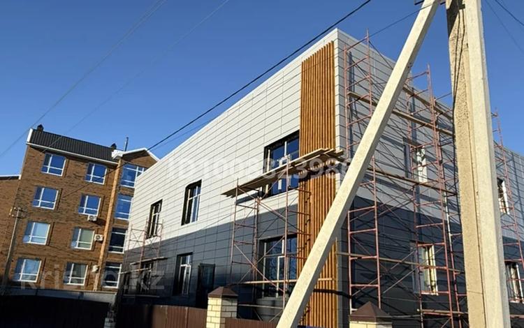 Еркін · 740 м², бағасы: ~ 2.2 млн 〒 в Уральске — фото 2