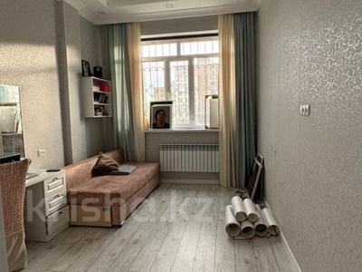 5-бөлмелі пәтер · 160 м² · 1/11 қабат, 16-й мкр 44, бағасы: 52 млн 〒 в Актау