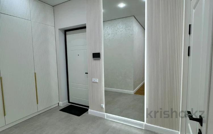 2-комнатная квартира · 62.07 м² · 6/16 этаж, Абая 165 — Тургут Озала за 75 млн ₸ в Алматы, Алмалинский р-н — фото 2