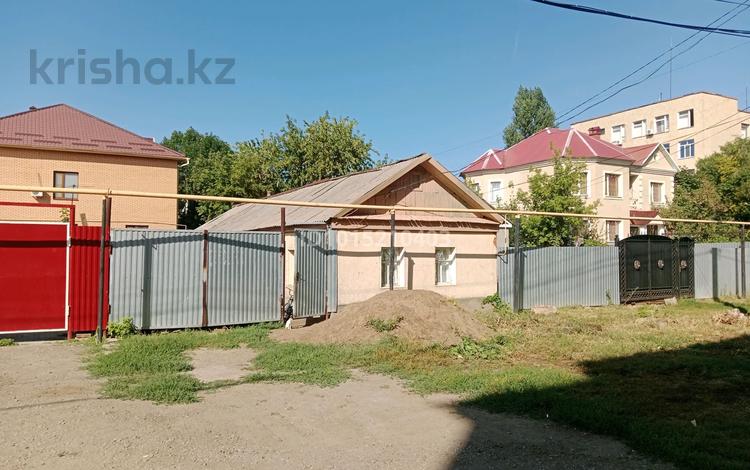 Үйдің бір бөлігі · 3 бөлме · 100 м² · 3 жүзд., Скоробогатова 25 — Батурина, бағасы: 10 млн ₸ в Уральске, мкр Школьник — фото 2