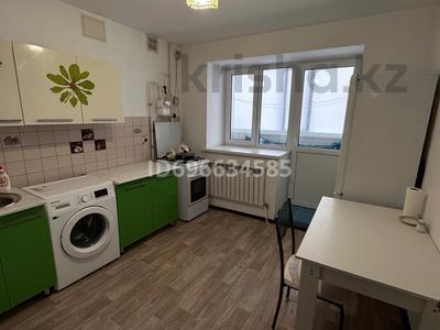 1-бөлмелі пәтер, 40 м², 1/5 қабат тәулік бойы, мкр. Алтын орда, Мустафа Шокая 338А — Батыс2-Анаға тағзым-103, бағасы: 9 000 〒 в Актобе, мкр. Алтын орда