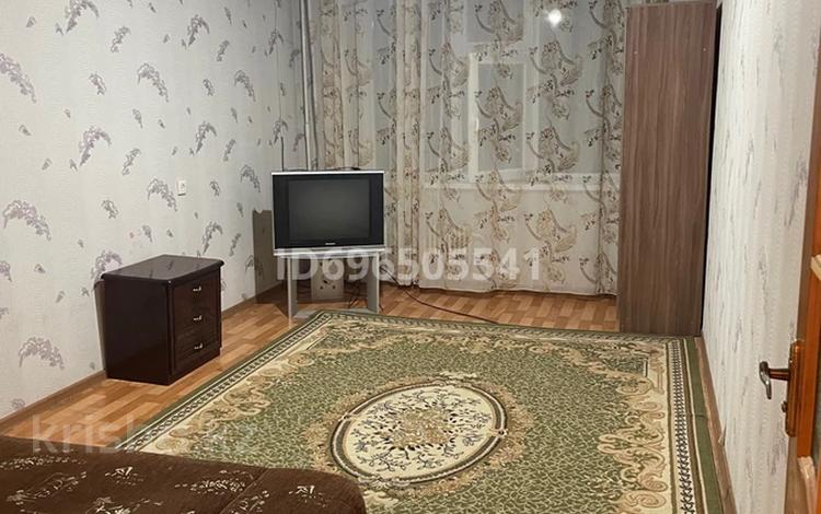 4-комнатная квартира, 90 м², 3/5 этаж, 27-й мкр 16 за 22 млн 〒 в Актау, 27-й мкр — фото 2