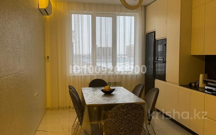 4-бөлмелі пәтер · 124.5 м² · 2/9 қабат, мкр Нурсая, Абулхайыр хана 74-5, бағасы: 70 млн ₸ в Атырау — фото 2