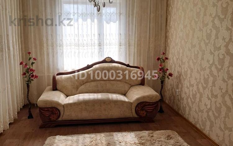 2-бөлмелі пәтер · 54 м² · 4/9 қабат, Пр Металлургов 21/4, бағасы: 13.7 млн ₸ в Темиртау — фото 20