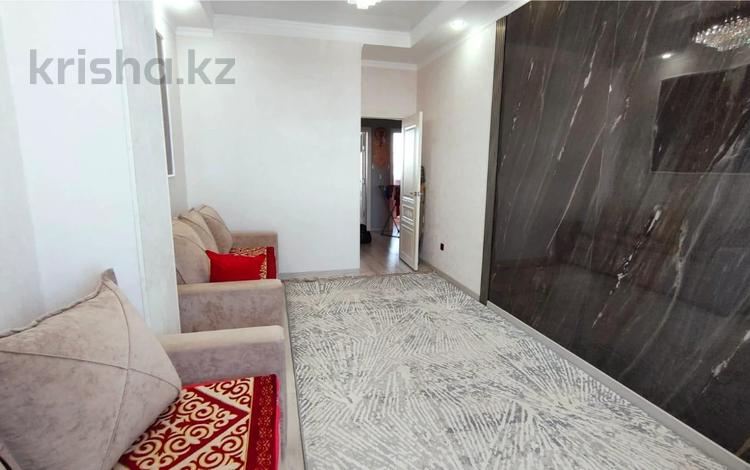 4-комнатная квартира · 90 м² · 15/20 этаж, мкр Юго-Восток, Мкр Юго-Восток ул. Дюсембекова — Этнопарк за 35.5 млн ₸ в Караганде, Казыбек би р-н — фото 3