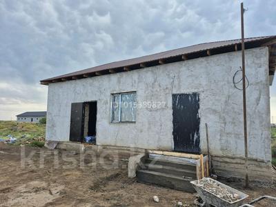 Жеке үй · 3 бөлме · 60 м² · 10 жүзд., Алғабас квартал 1 — Алғабас, бағасы: 4.2 млн ₸ в Шиели
