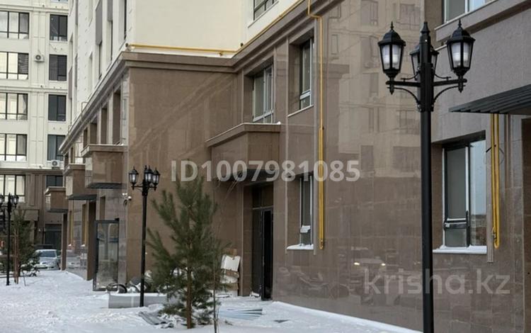 Свободное назначение, офисы, магазины и бутики, салоны красоты, фитнес и спорт, медцентры и аптеки, образование, развлечения, конференц-залы, кабинеты и рабочие места, студии · 95 м² за 665 000 〒 в Костанае, Микрорайон Береке — фото 11