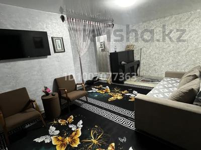 3-комнатная квартира · 58 м² · 1/2 этаж, Братская за 180 000 〒 в Усть-Каменогорске