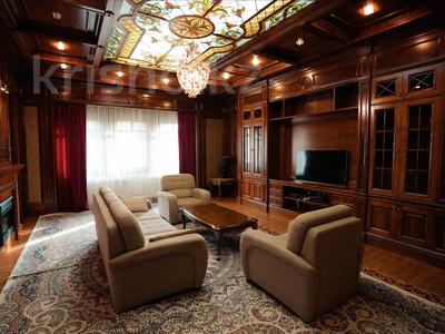 Аренда квартир в Алматы: 3-комнатная квартира · 200 м² · 1/4 этаж · помесячно, Керей-Жәнібек хандар 276/8 за ~ 1.4 млн 〒 3-комнатная квартира · 200 м² · 1/4 этаж · помесячно, Керей-Жәнібек хандар 276/8 за ~ 1.4 млн 〒 в Алматы, Медеуский р-н