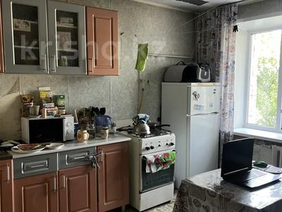1-комнатная квартира · 32.7 м² · 6/9 этаж, Абая — универмаг за 6.5 млн ₸ в Уральске