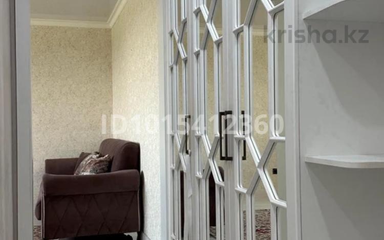 1-комнатная квартира · 37 м² · 7/12 этаж, мкр Акбулак, 1-я улица за 220 000 ₸ в Алматы, Алатауский р-н — фото 2