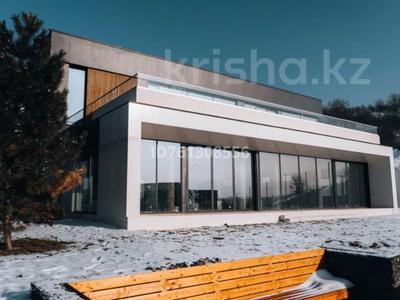 Отдельный дом · 4 комнаты · 407.6 м² · 8 сот., мкр Юбилейный, Улица Кайсенова 105/7 стр за 560 млн 〒 в Алматы, Медеуский р-н