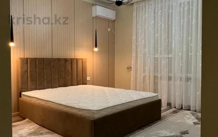 2-комнатная квартира · 50 м² · 7/9 этаж, ул. Куаныша Тулеметова 85 за 280 000 ₸ в Шымкенте, Аль-Фарабийский р-н — фото 2
