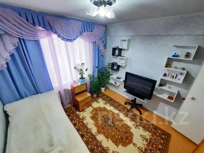 2-комнатная квартира, 54 м², 5/5 этаж, утепова 33 за 19.8 млн 〒 в Усть-Каменогорске