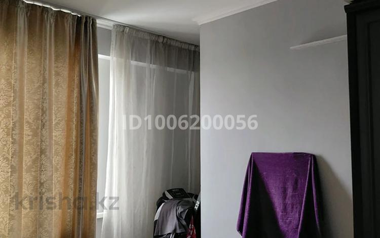 2-бөлмелі пәтер · 60 м² · 10/10 қабат, мкр Аксай-1 10/3, бағасы: 40 млн ₸ в Алматы, Ауэзовский р-н — фото 2