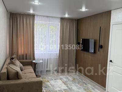 2-комнатная квартира · 48 м² · 3/5 этаж, Аккозиева 5 — Кафе Берекет, ТРЦ Март, Арбат за 12 000 〒 в Таразе