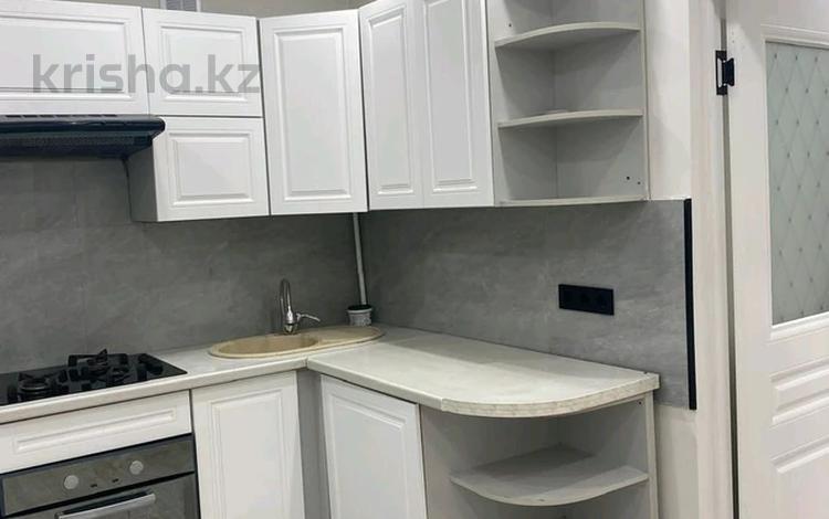 2-комнатная квартира · 40.4 м² · 3/3 этаж, мкр Кокжиек, Геологов 4 за 25.5 млн ₸ в Алматы, Жетысуский р-н — фото 13