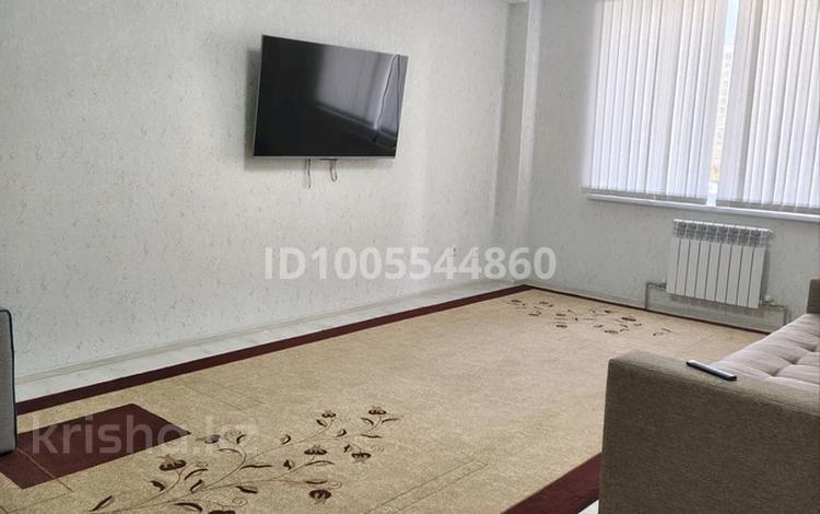 2-бөлмелі пәтер · 70 м² · 4/9 қабат, мкр Туран-2 17б — Школа 146, бағасы: 160 000 ₸ в Шымкенте, Каратауский р-н — фото 2