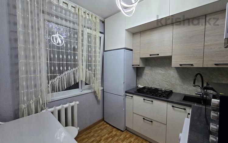 2-комнатная квартира · 44 м² · 3/4 этаж, мкр №1 31 за 270 000 ₸ в Алматы, Ауэзовский р-н — фото 2